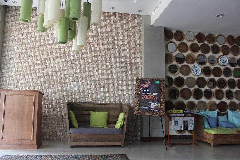 กรีนโอเทล ซิเลกอน Hotel ชิเลกอน ภายนอก รูปภาพ
