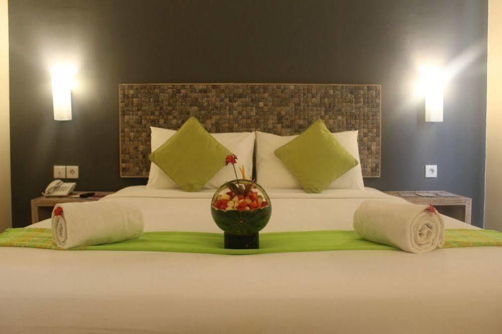 กรีนโอเทล ซิเลกอน Hotel ชิเลกอน ภายนอก รูปภาพ