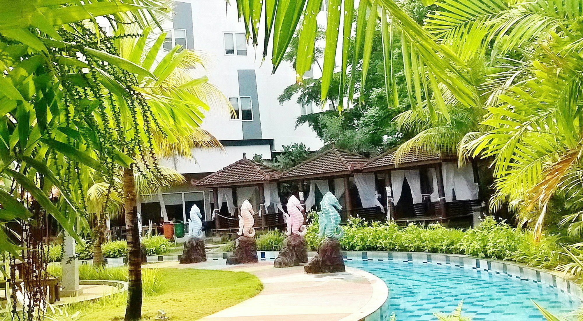 กรีนโอเทล ซิเลกอน Hotel ชิเลกอน ภายนอก รูปภาพ