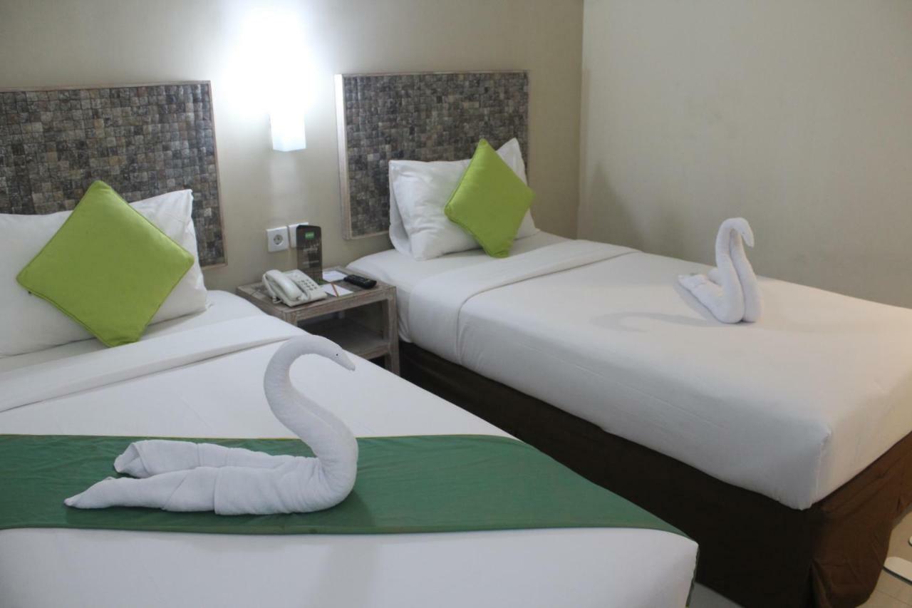 กรีนโอเทล ซิเลกอน Hotel ชิเลกอน ภายนอก รูปภาพ