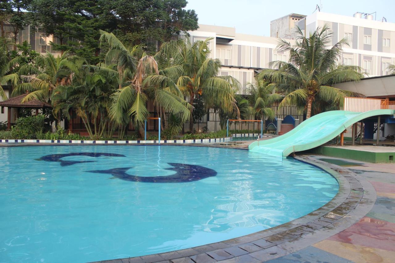 กรีนโอเทล ซิเลกอน Hotel ชิเลกอน ภายนอก รูปภาพ